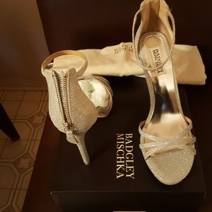 Bagley Mischka Silver Evening Shoes worn once